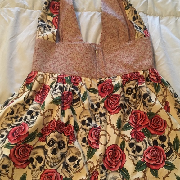 Custom made dress - Picture 3 of 5